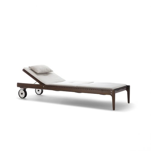 Levante Sun Loungers. Structure in brown wood with two silver wheels and white cushion on a white background.