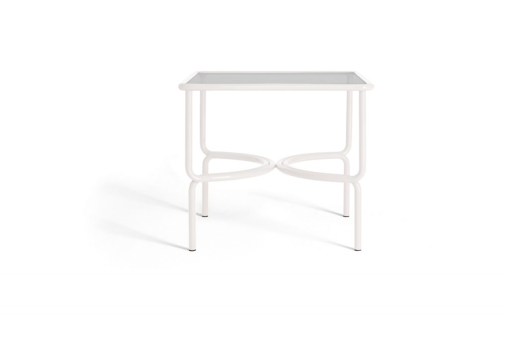locus solus dining table in white