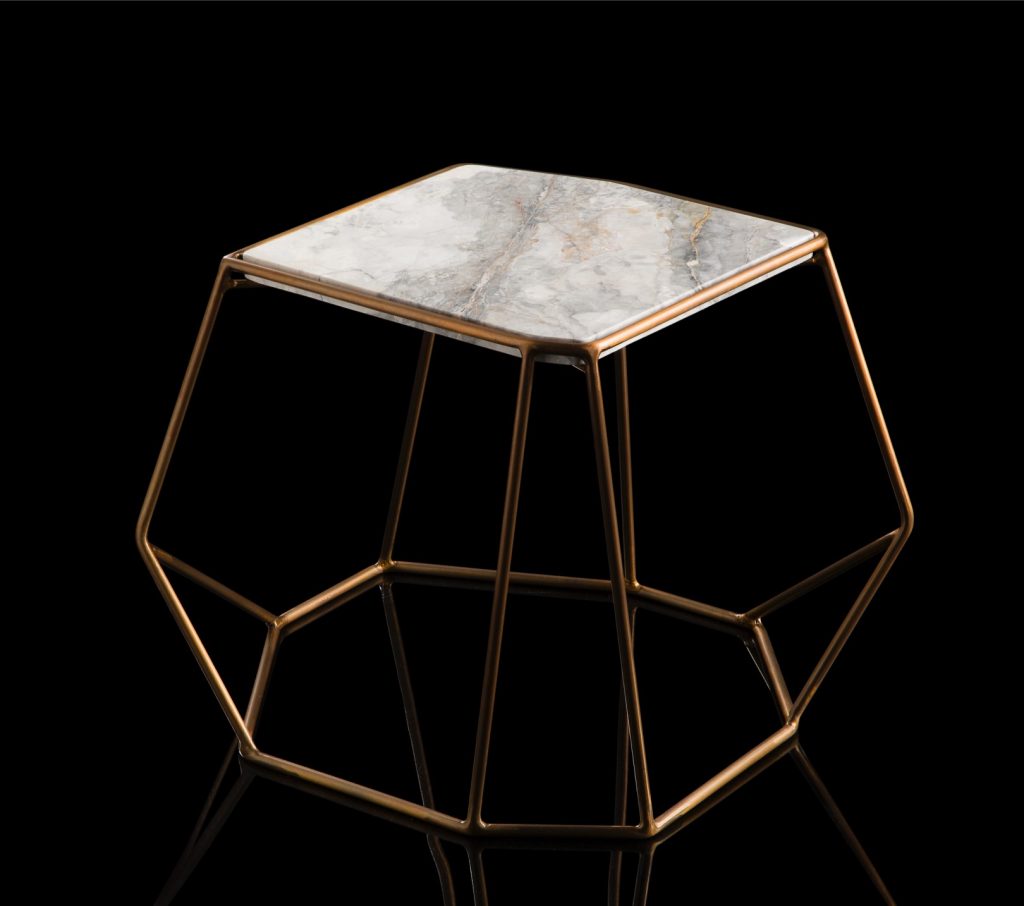 W Table, structure in rod metal color bronze, diamond like shape. Top in white and gray marble on a black background.