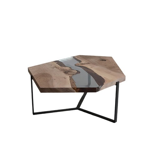 pentagon-shaped walnut coffee table with clear resin inlays that highlight the wood’s natural grain. Its sleek black steel base adds balance and modern refinement.