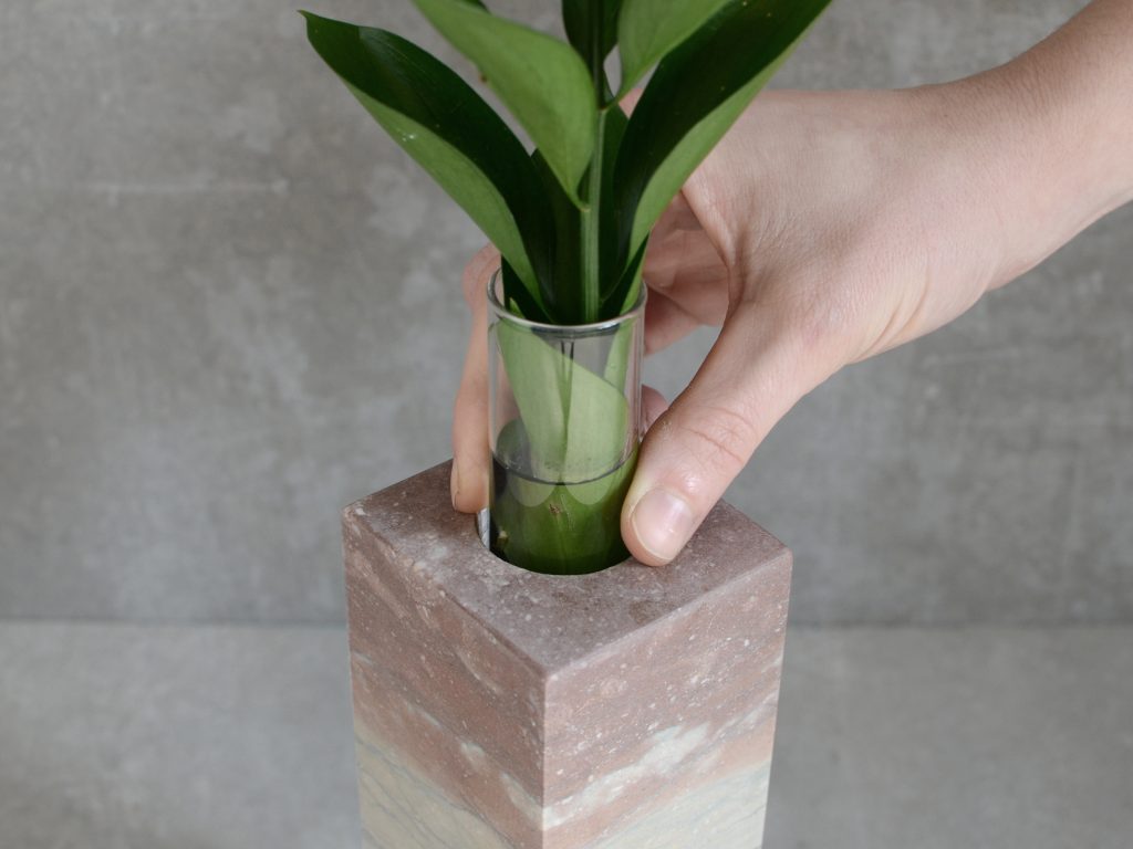 Dolomyth Vase