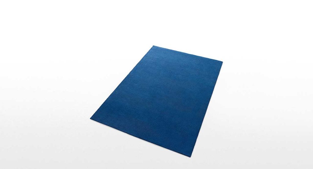 Blue Wind Low rug in Round Rope braid style on a white background.