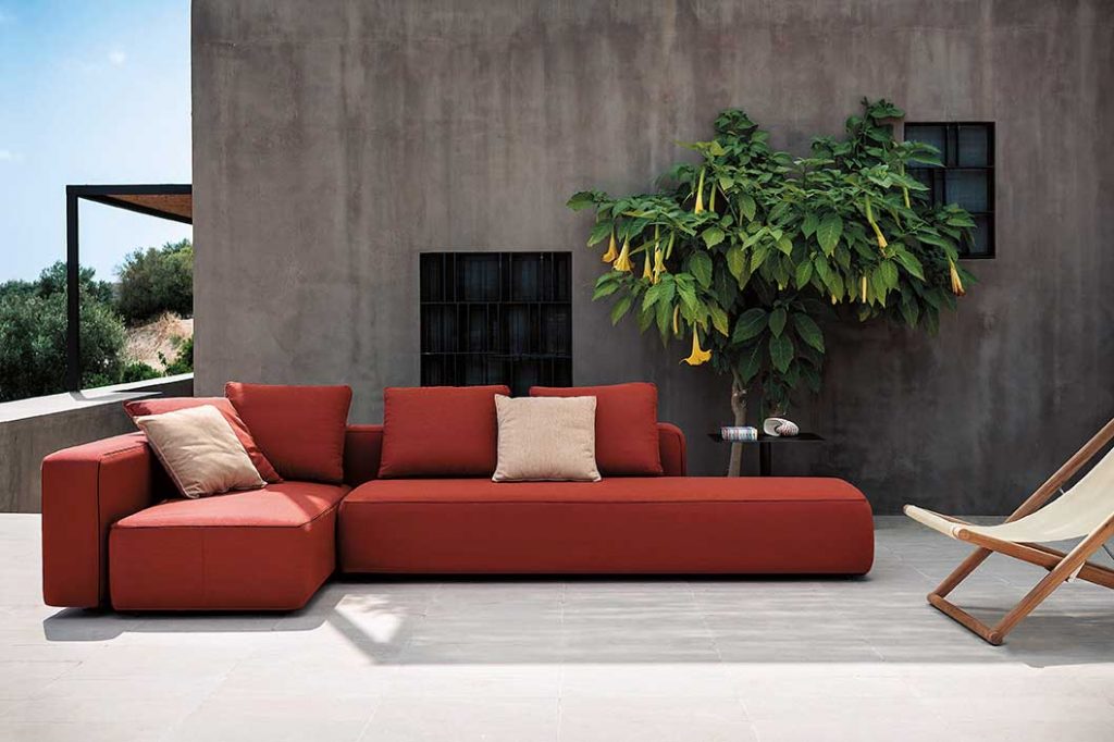 Dandy Sofa & Sectional