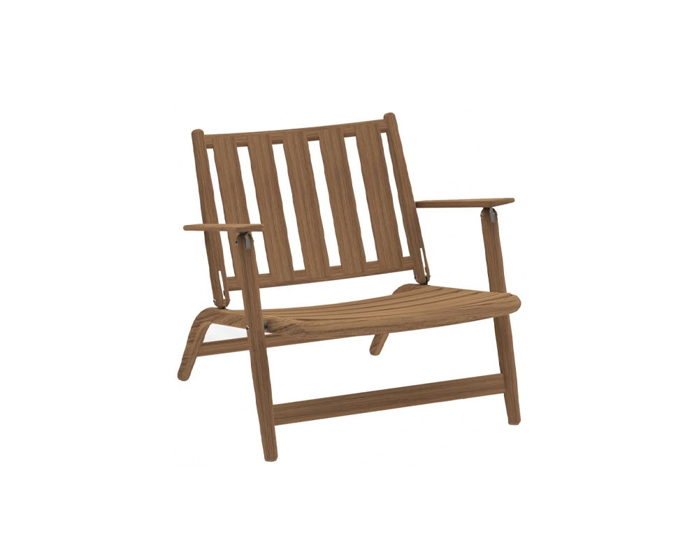 Rod Levante Lounge Chair blends solid teak craftsmanship with a relaxed, low-slung profile, perfect for comfortable outdoor lounging.