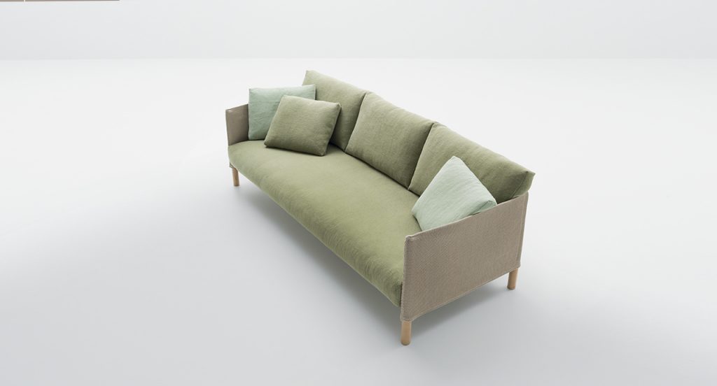 Vespucci Sofa angled front view in front of a white background