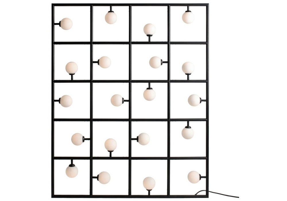 Square light in front of a white background not illuminated