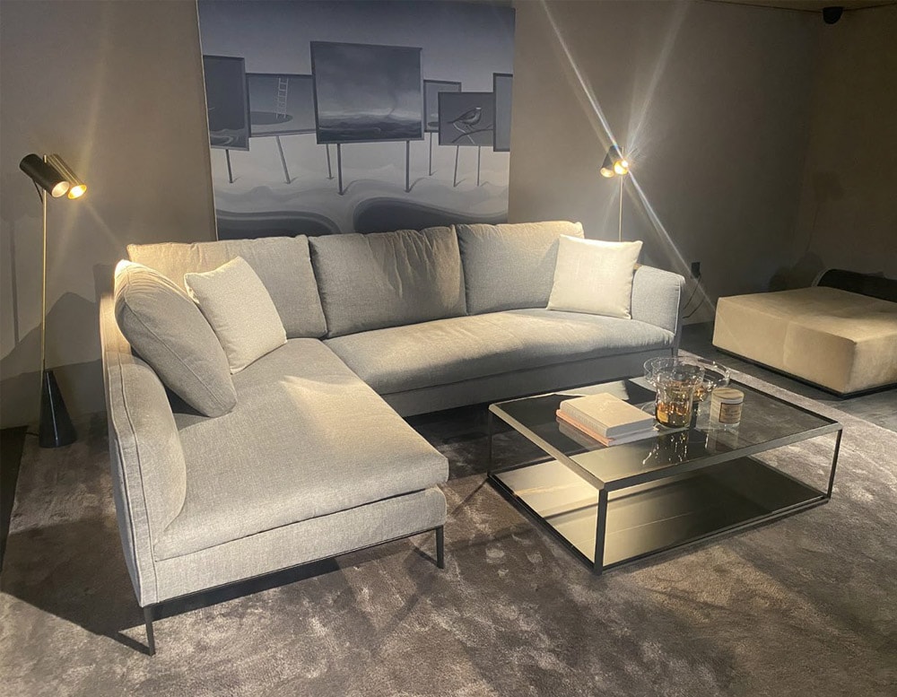 Make a statement with the sophisticated design of this off-white sectional.