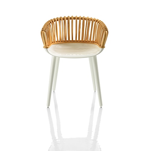 Elegant armchair featuring an air-moulded polycarbonate frame.