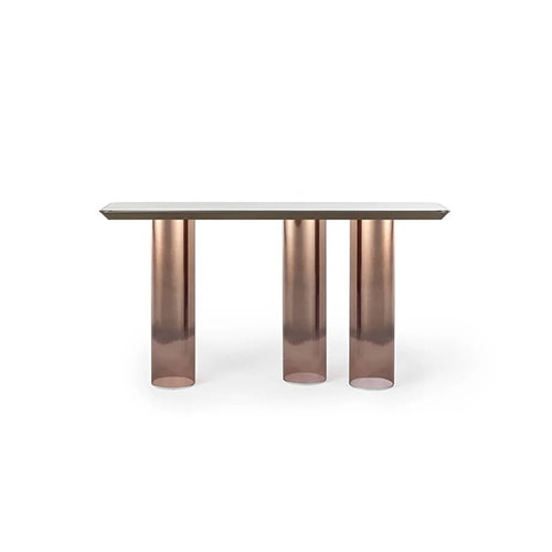 auxiliary table made of brass with three axes, shiny in a rosewood tone on a white background