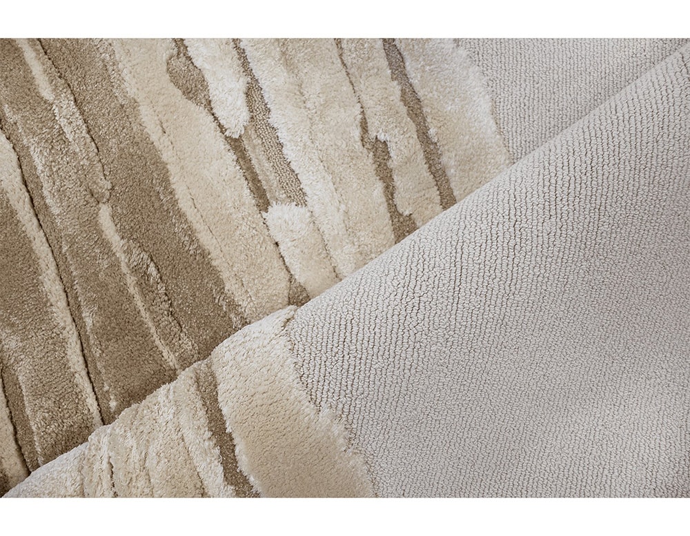 rug made of Handtufted fabric in Loop with beige bamboo finishes in a white background