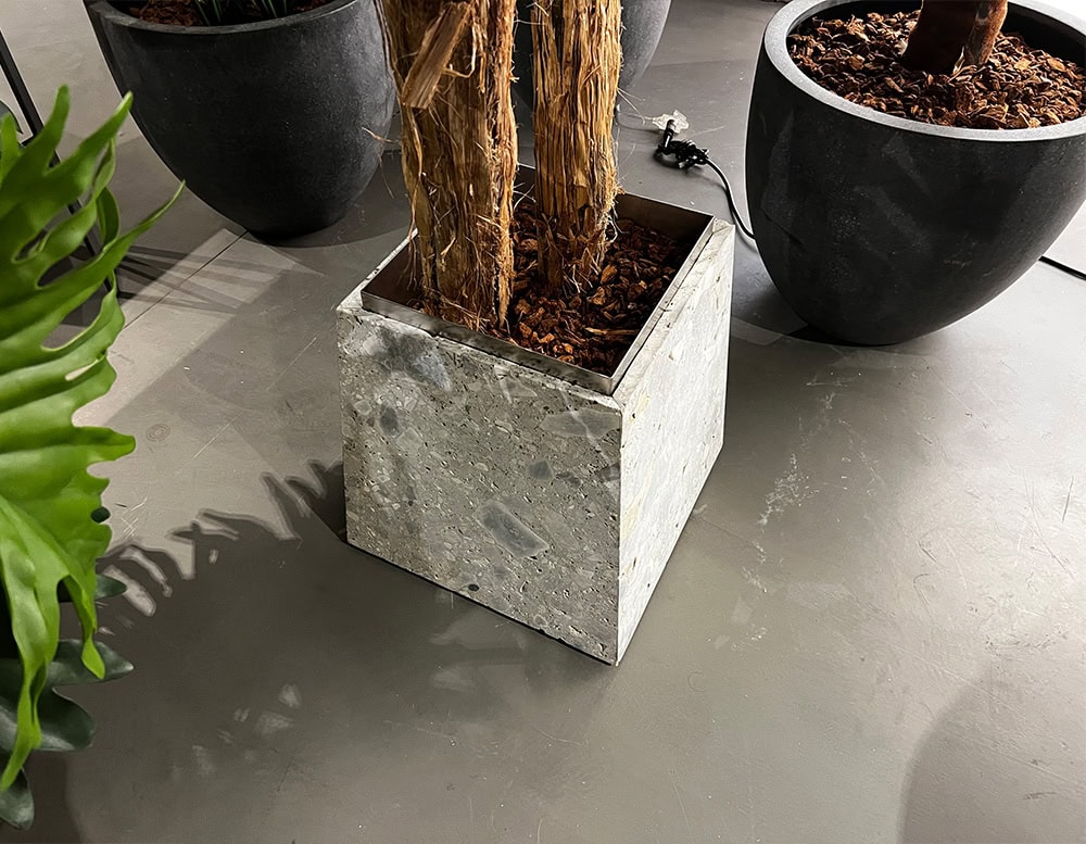 disp_Ext_10th_Vase_A_Accessories_002