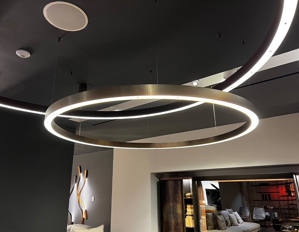 disp_Hen_Light_Ring_Horizontal_Suspension_Light_180_002