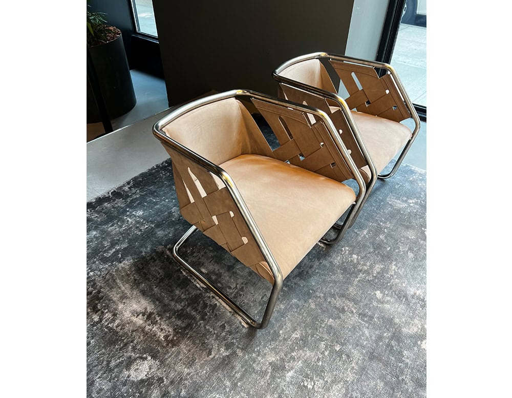 disp_Hen_Strip_Lounge_Chair_001