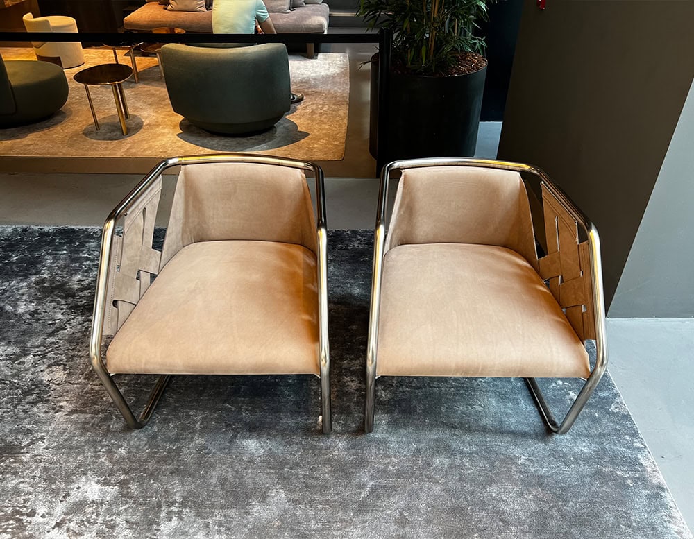 disp_Hen_Strip_Lounge_Chair_003