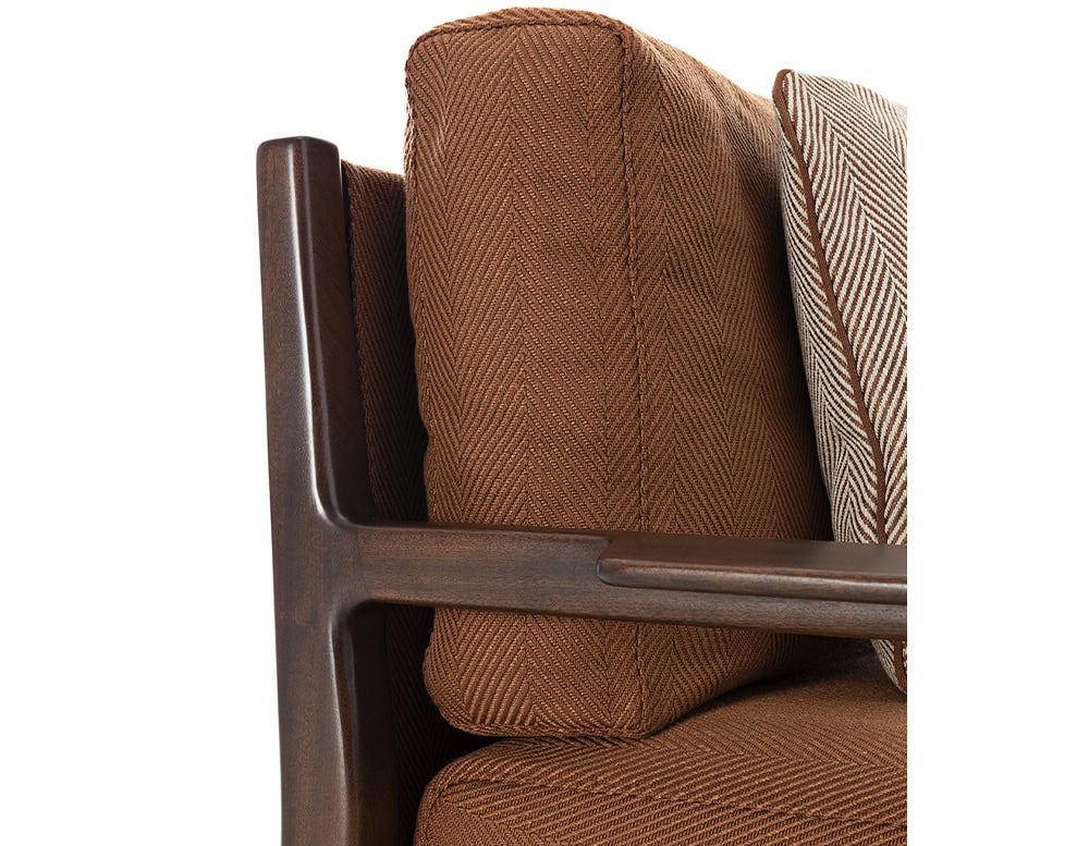 Ext_LPIDC08_Lounge_Chair_003