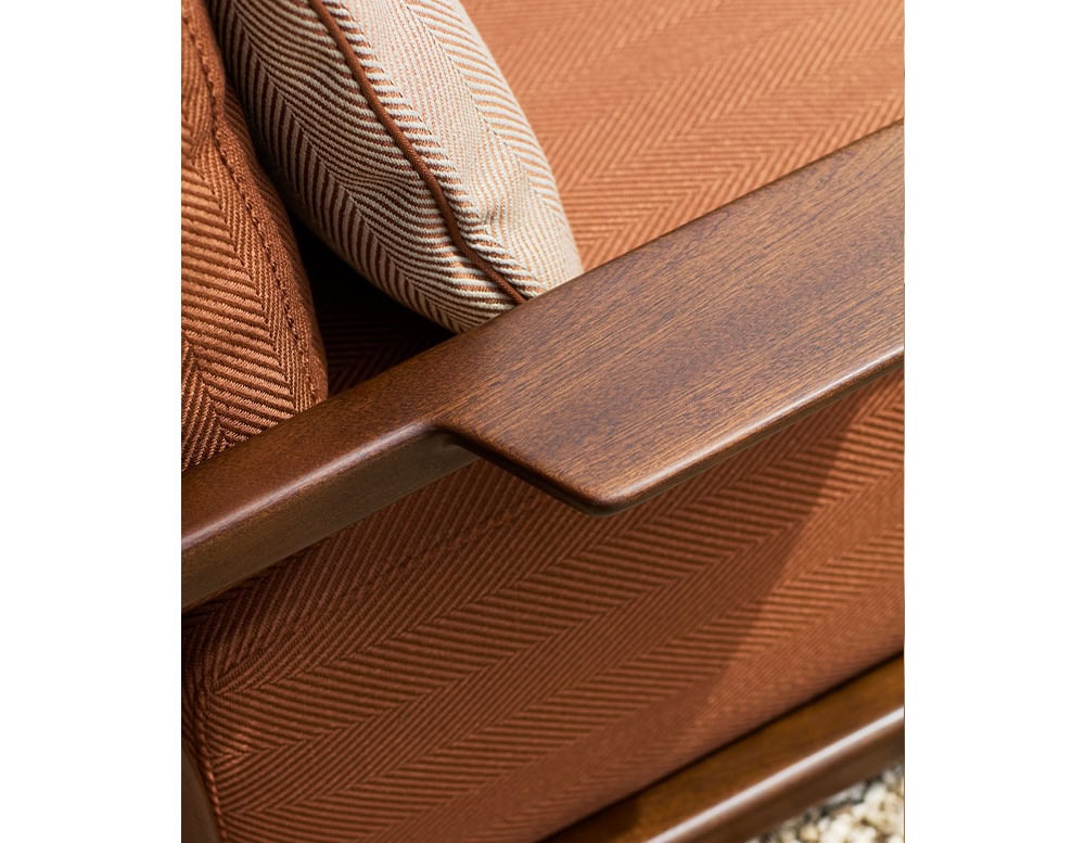 Ext_LPIDC08_Lounge_Chair_008