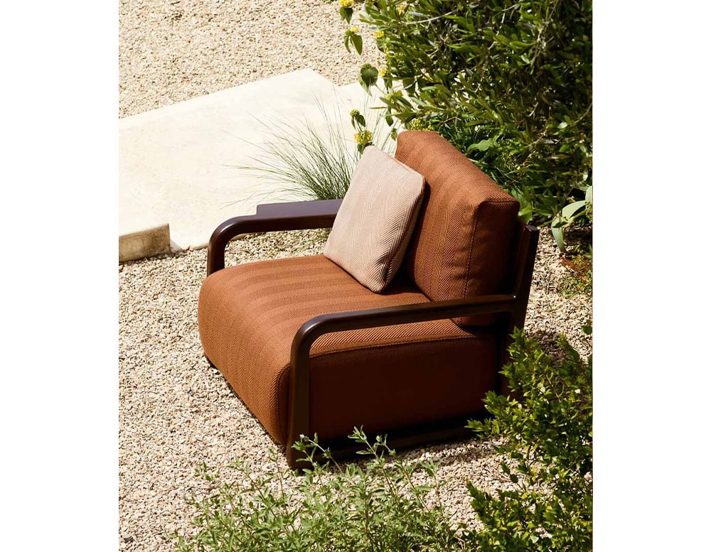 Ext_LPIDC08_Lounge_Chair_009