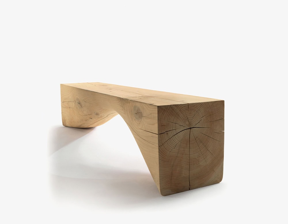 Riva_Curve_Bench_002