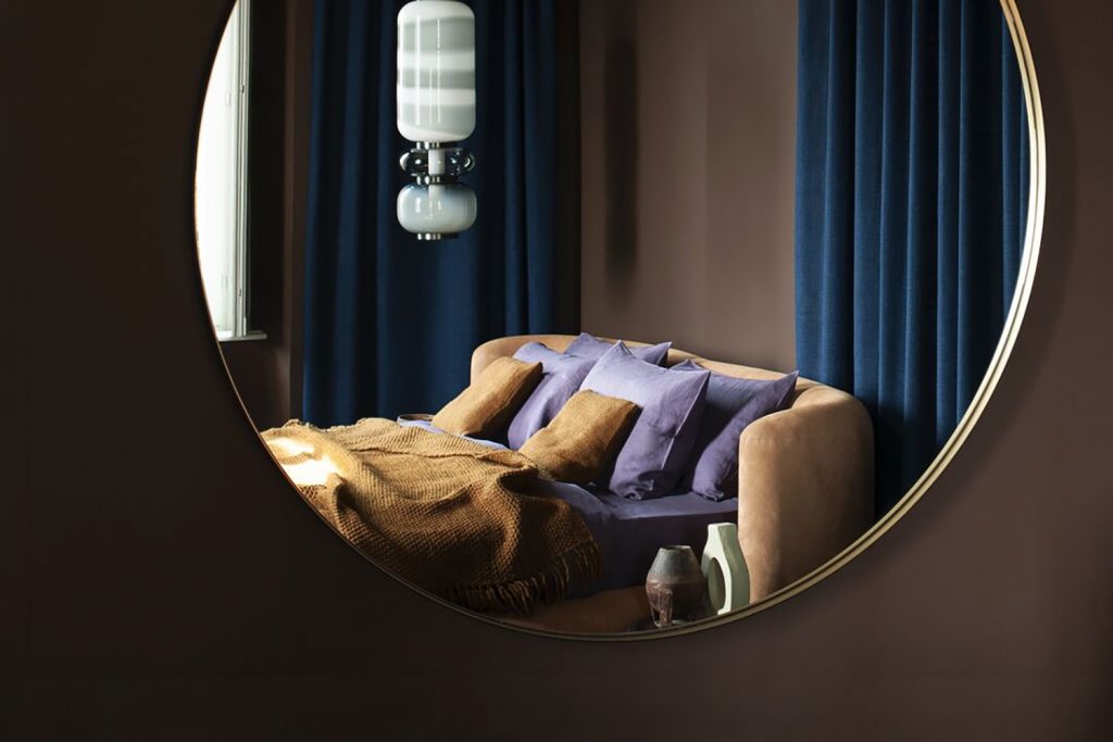 Clara King Bed