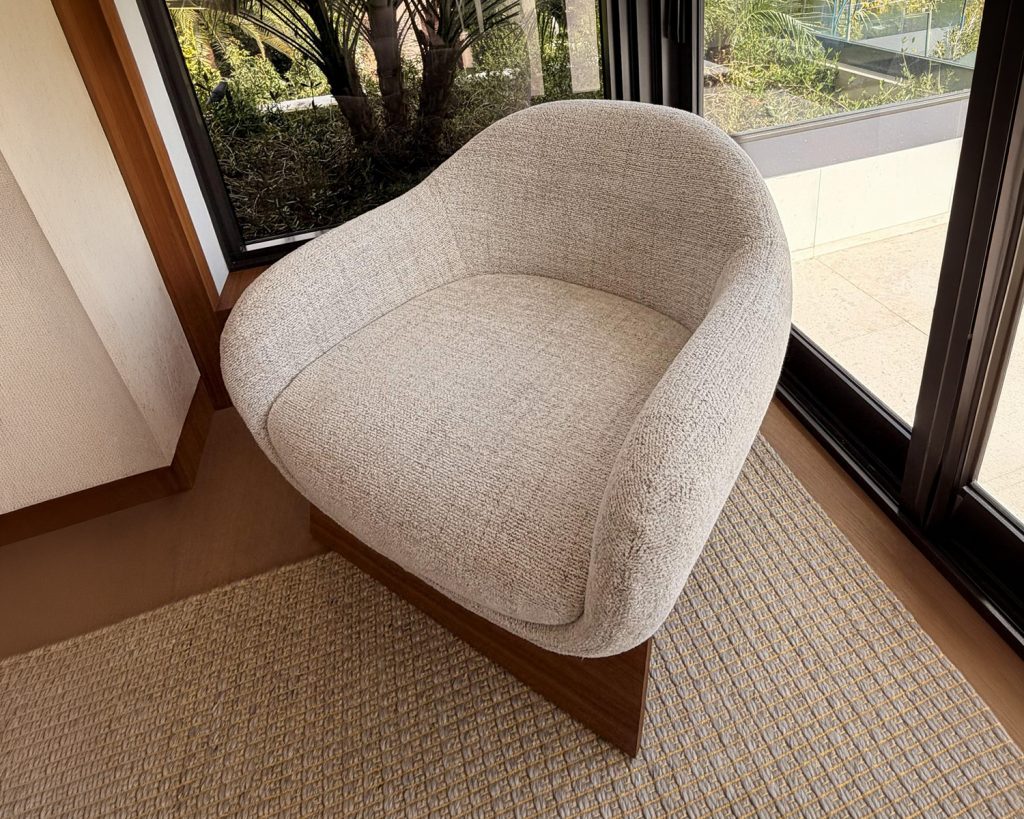 Boolean Armchair
