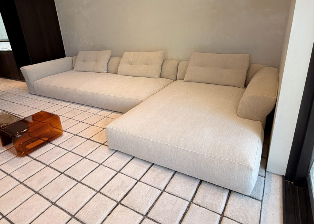 Sengu Bold Sectional