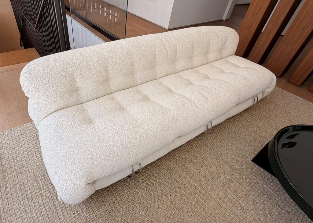 Soriana Sofa